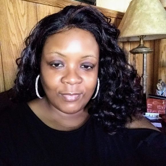 Meet your Posher, Dionne - Picture 1 of 1